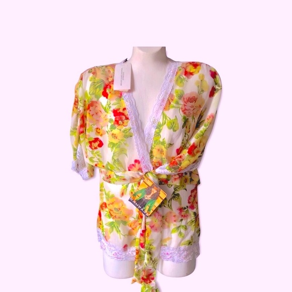Rampage NWT! Floral & Lace Tie/Wrap  Top - Picture 3 of 5